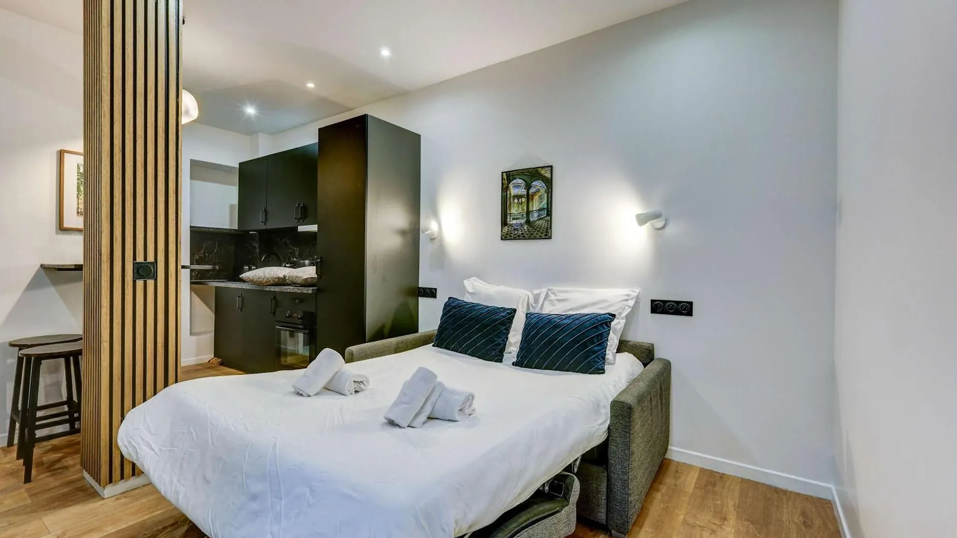 Cozy And Modern Next To Sacre-Coeur Apartment Paris France